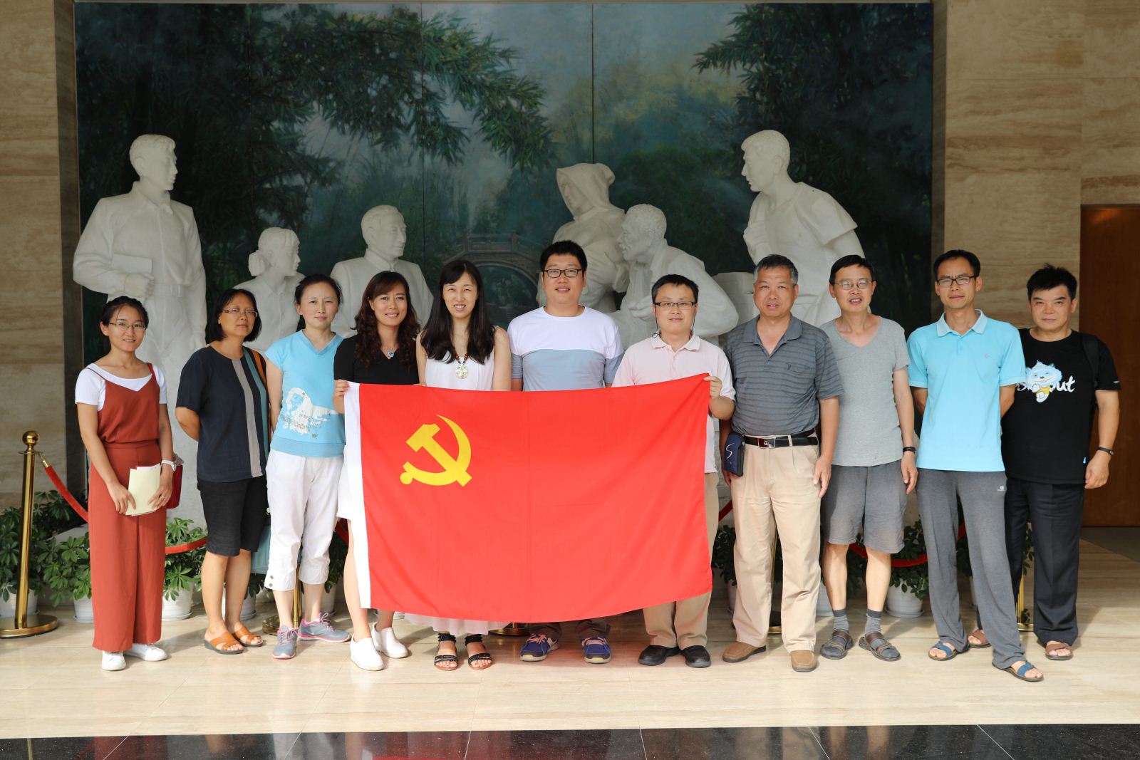 学习陈云五种精神，争做“两学一做”先锋 ——计算机科学与beat365在线体育官网师生党员赴陈云纪念馆参观学习