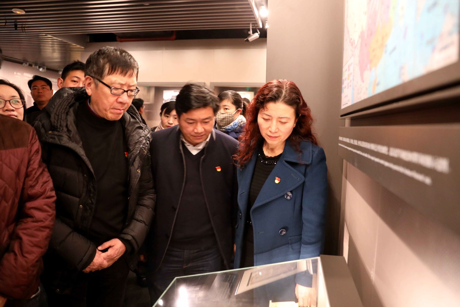 不忘初心，继续前行——计算机科学与beat365在线体育官网党委委员瞻仰中共一大会址重温入党誓词
