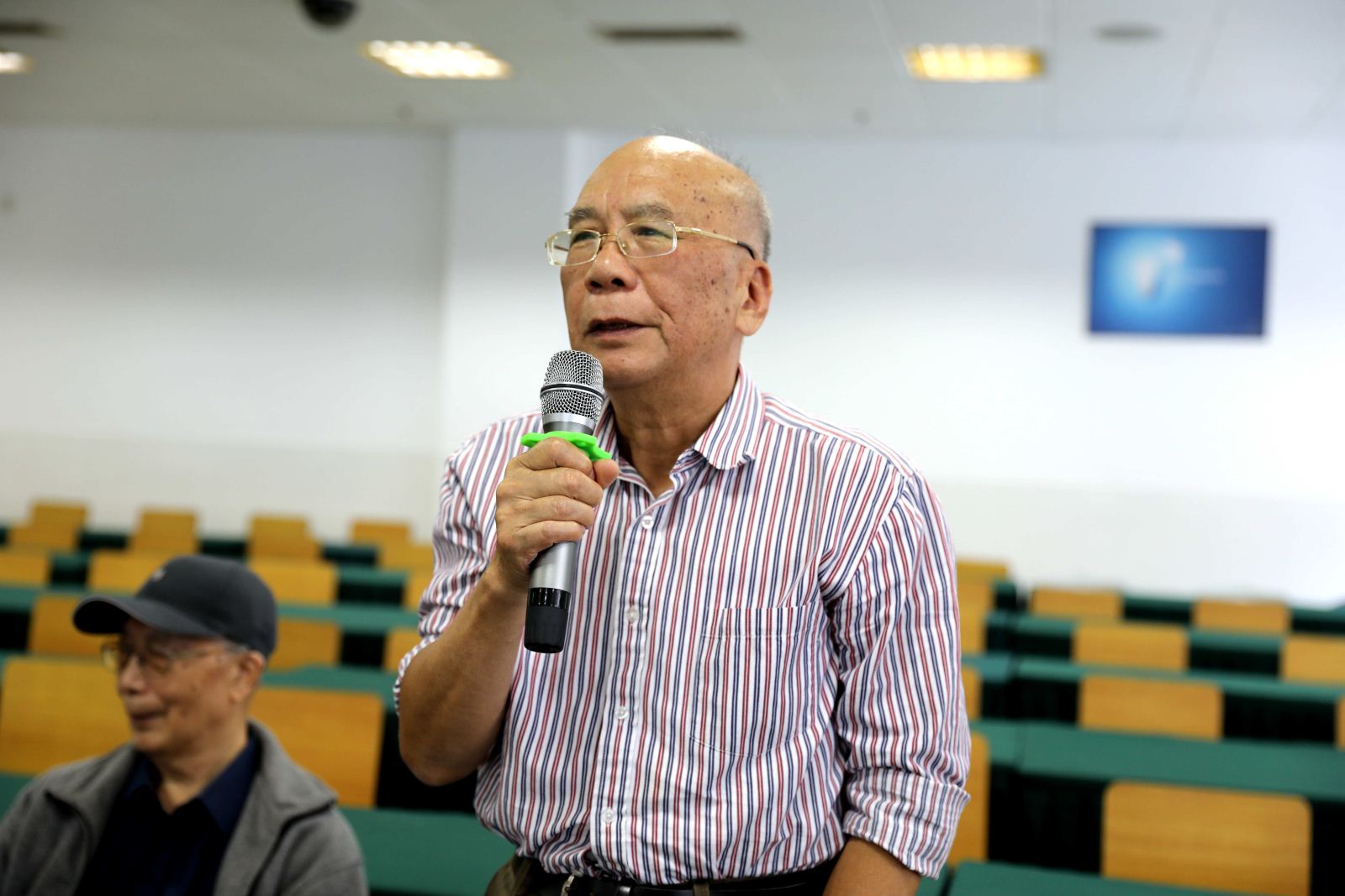 计算机科学与beat365在线体育官网举行敬老节茶话会