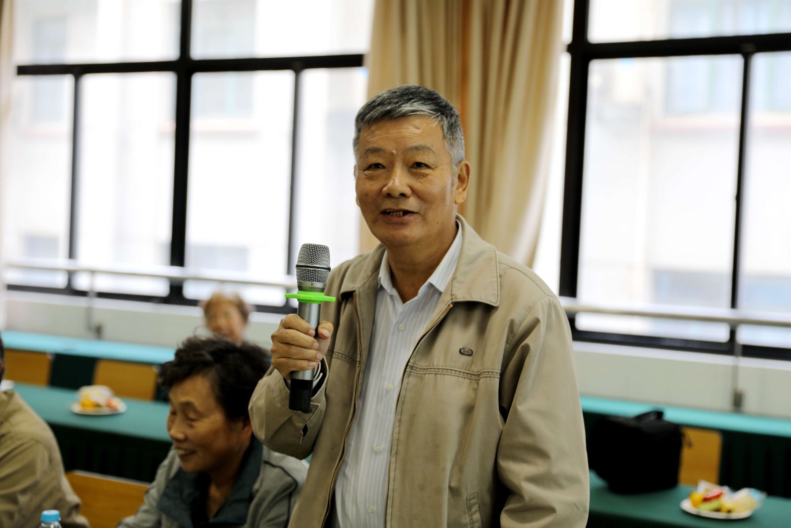 计算机科学与beat365在线体育官网举行敬老节茶话会