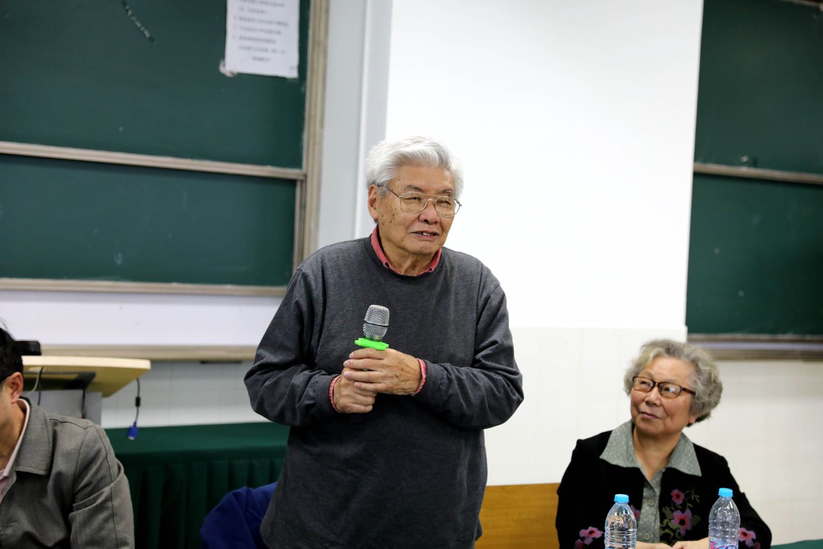 计算机科学与beat365在线体育官网举行敬老节茶话会