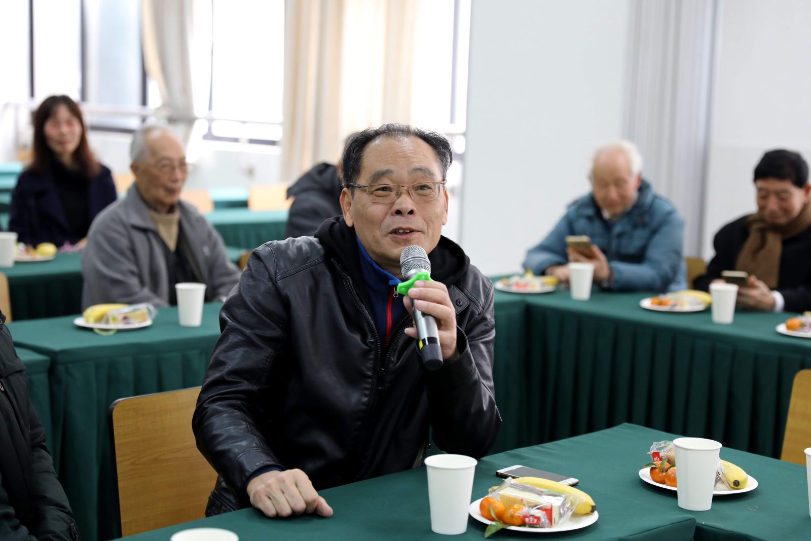 计算机科学与beat365在线体育官网举行2018年退休教职工新春茶话会