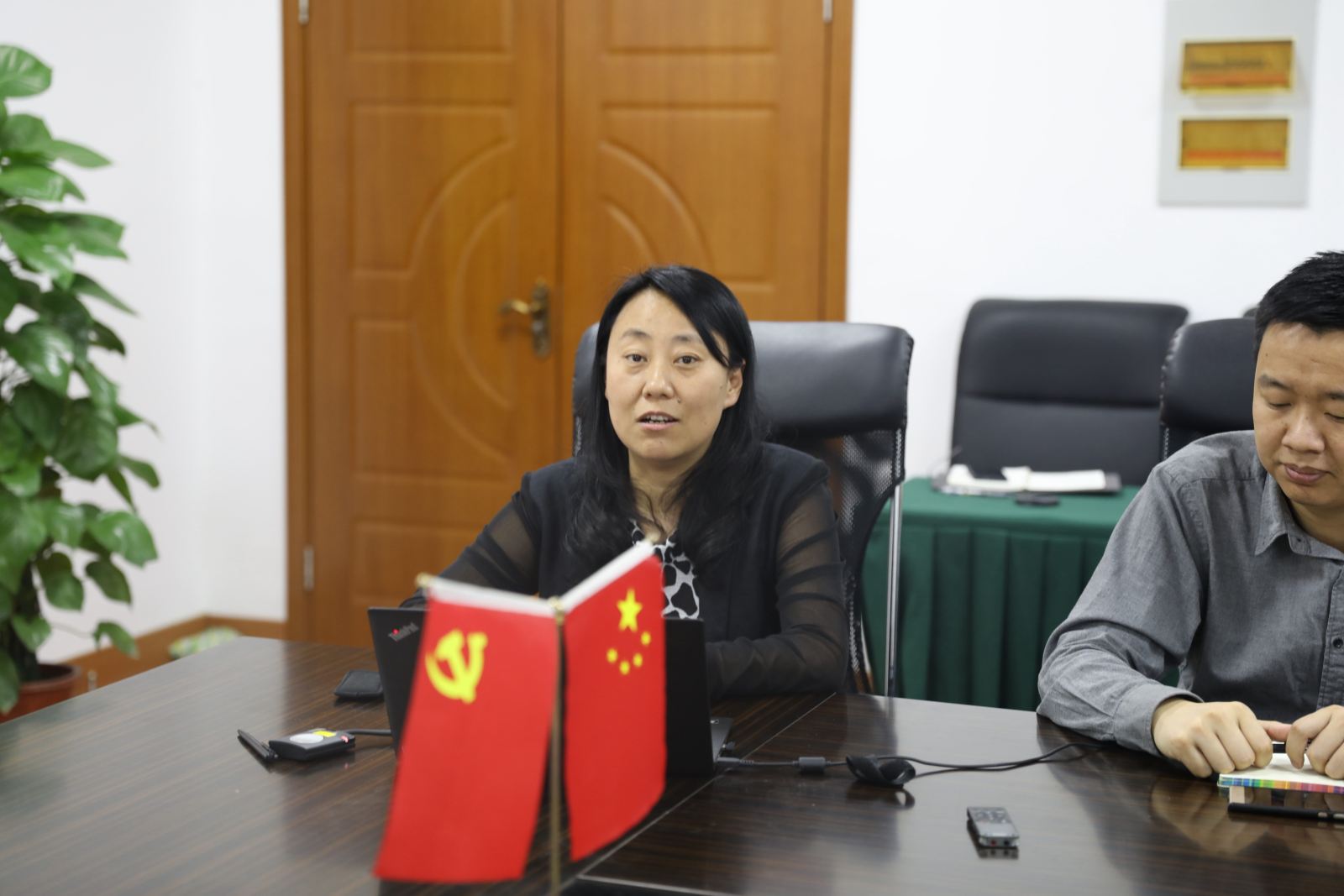 推动党建创新项目，提高党务工作水平——计算机科学与beat365在线体育官网党委召开党支部书记工作例会