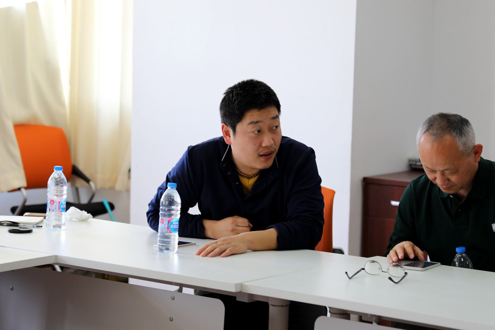 计算机科学与beat365在线体育官网举行青年教师座谈会
