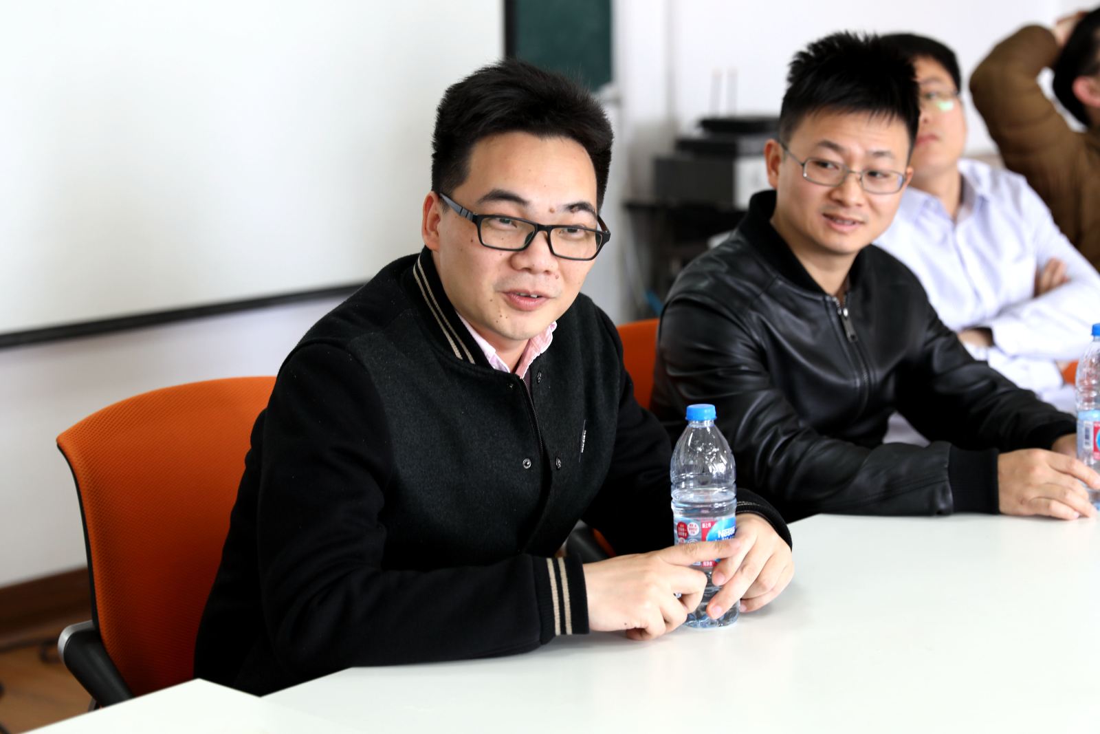计算机科学与beat365在线体育官网举行青年教师座谈会