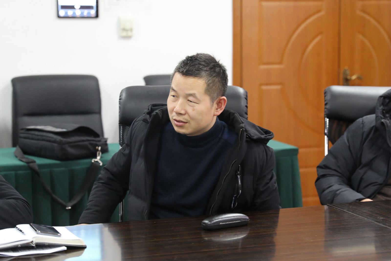 计算机科学与beat365在线体育官网召开教授座谈会